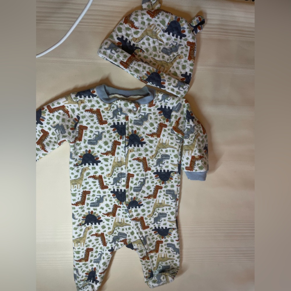 Baby clothes 0-3 months